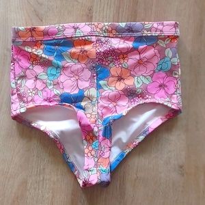 NWOT Wild Fable Floral High Rise Womans Swim Bottoms